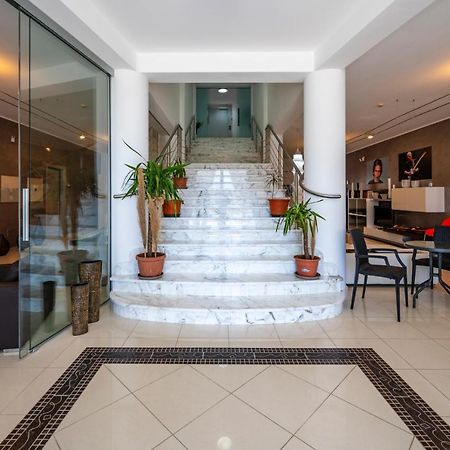Villa Floyd Charming Rooms B&B Pachino Bagian luar foto