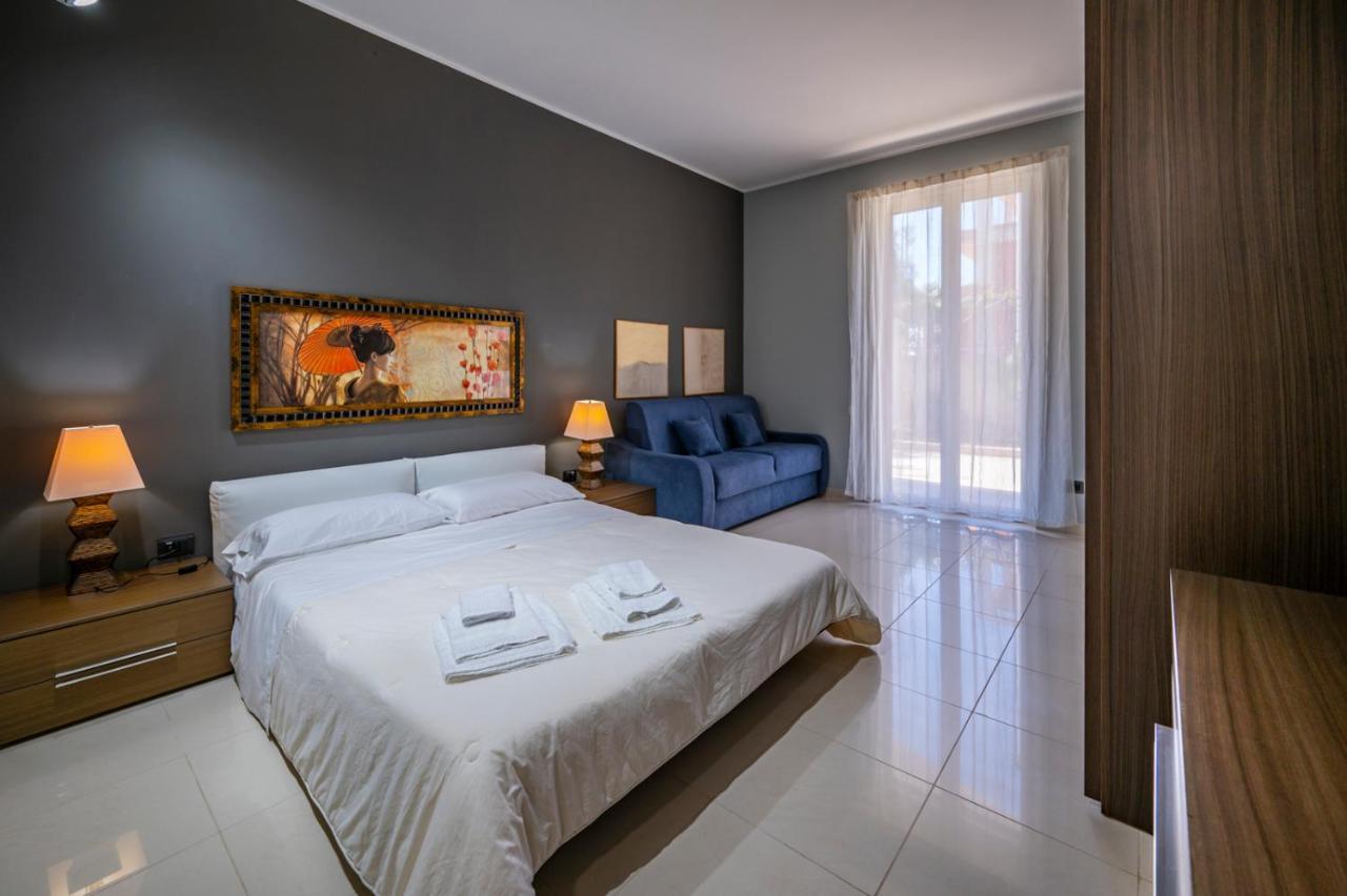 Villa Floyd Charming Rooms B&B Pachino Bagian luar foto