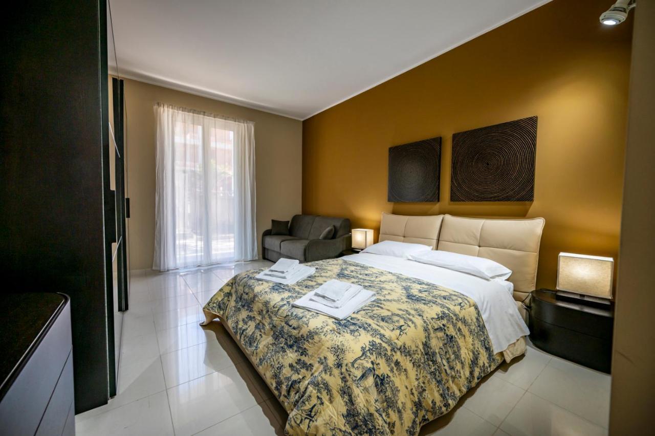 Villa Floyd Charming Rooms B&B Pachino Bagian luar foto