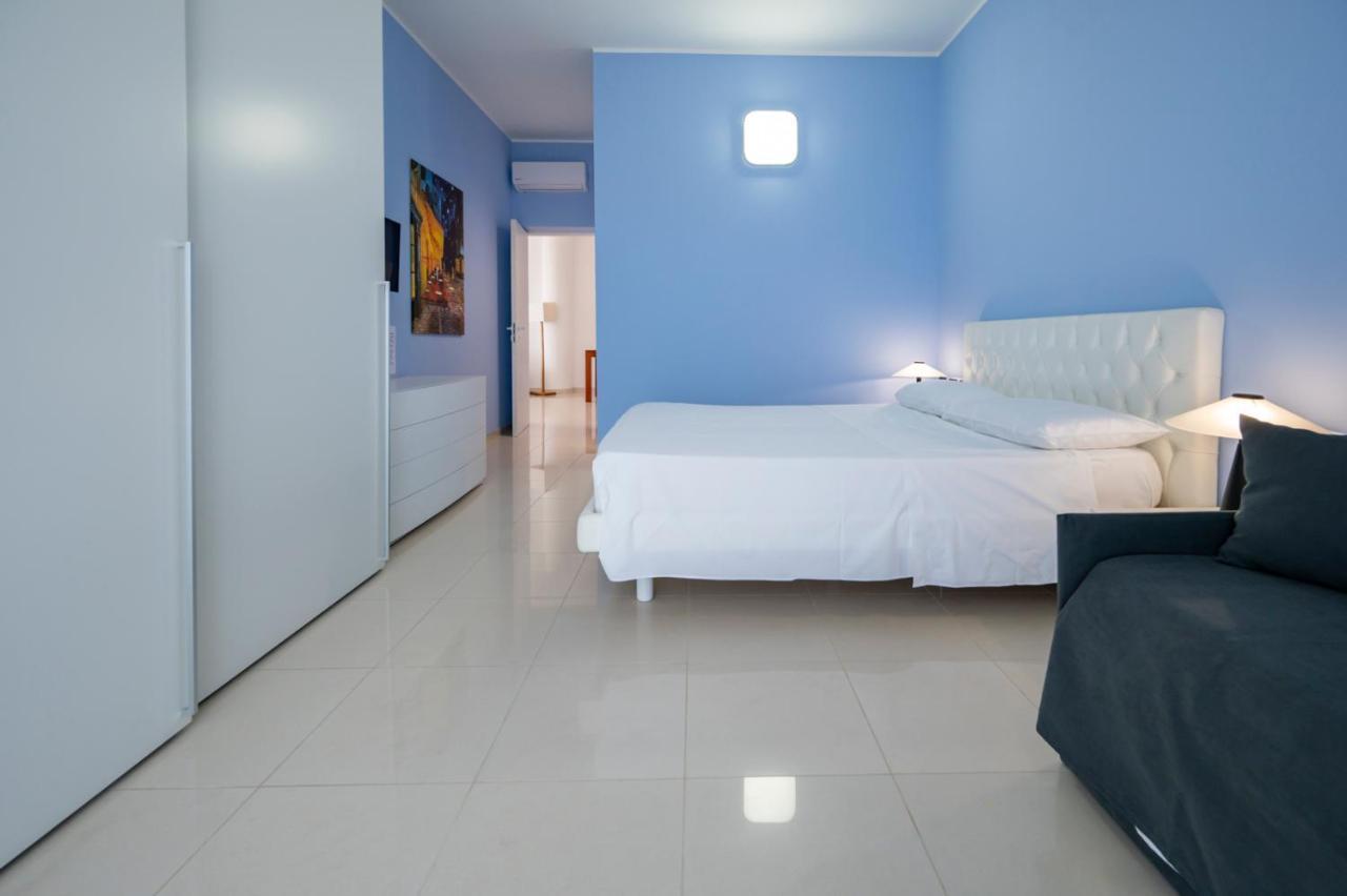 Villa Floyd Charming Rooms B&B Pachino Bagian luar foto